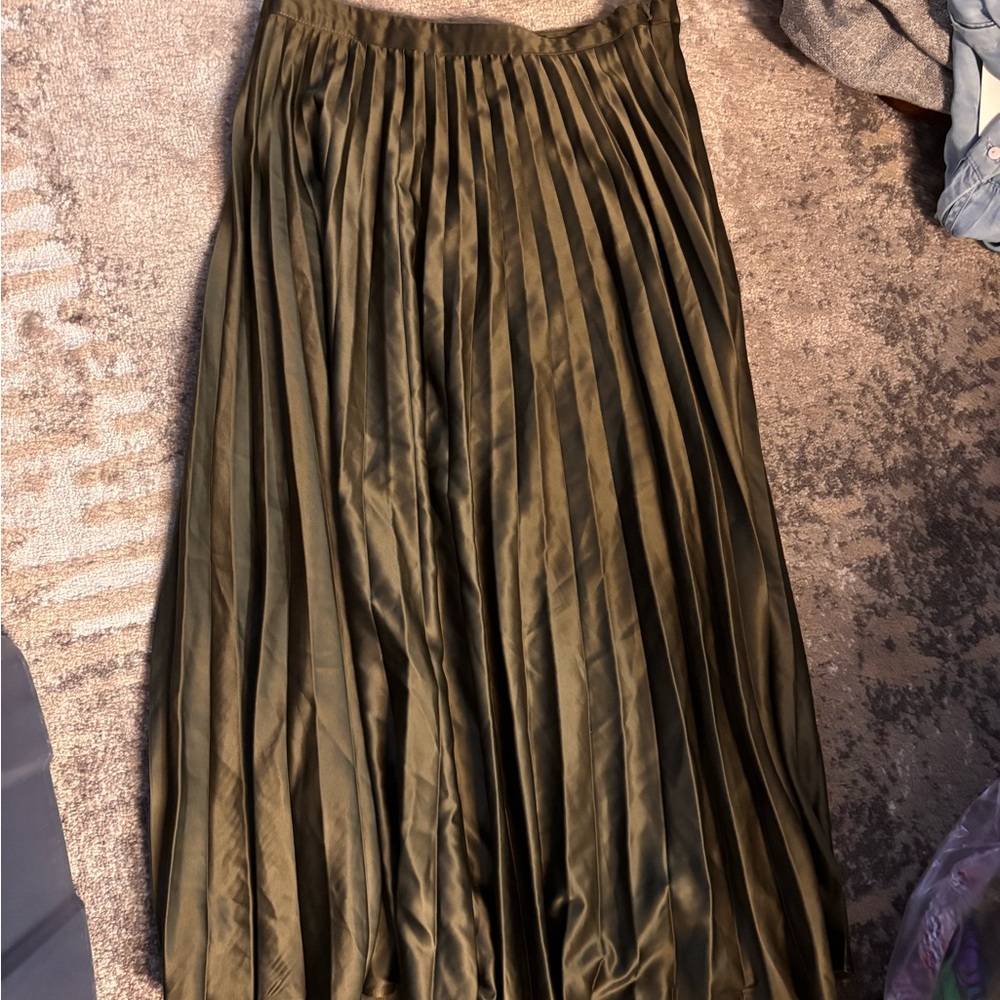 Topshop Khaki A-Line Pleated Skirt